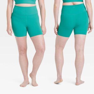 Small - Womens Soft Ultra High-Rise Bike Shorts 6" - All In Motion - Green